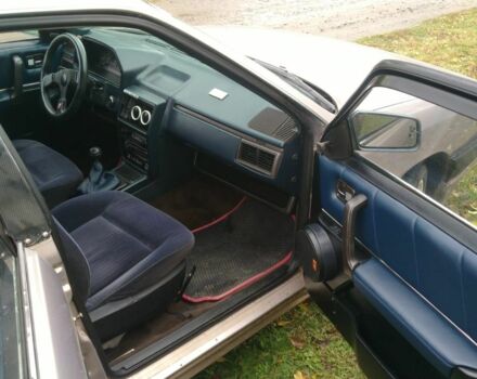 Серый Ауди 100, объемом двигателя 2.2 л и пробегом 400 тыс. км за 3400 $, фото 6 на Automoto.ua