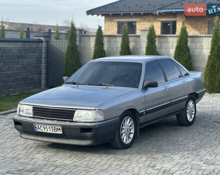 Серый Ауди 100, объемом двигателя 1.8 л и пробегом 380 тыс. км за 1950 $, фото 2 на Automoto.ua