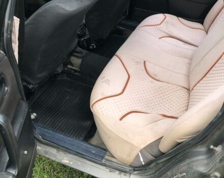 Серый Ауди 100, объемом двигателя 1.8 л и пробегом 3 тыс. км за 1200 $, фото 3 на Automoto.ua