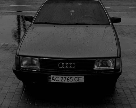 Серый Ауди 100, объемом двигателя 2 л и пробегом 322 тыс. км за 1700 $, фото 1 на Automoto.ua