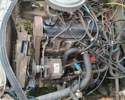 Сірий Ауді 100, об'ємом двигуна 1.8 л та пробігом 365 тис. км за 300 $, фото 12 на Automoto.ua