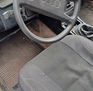 Серый Ауди 100, объемом двигателя 0 л и пробегом 290 тыс. км за 700 $, фото 5 на Automoto.ua