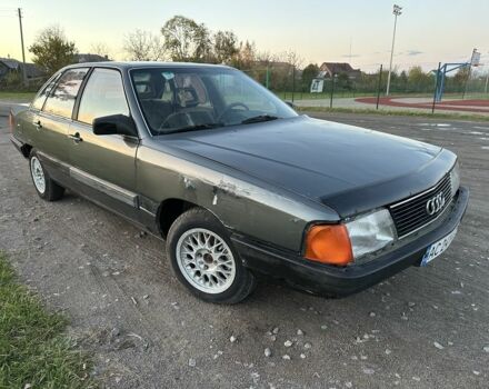 Ауди 100 1985 в Любомль на Automoto.ua Серый Ауди 100, объемом двигателя 2 л и пробегом 300 тыс. км за 650 $, фото 1 на Automoto.ua