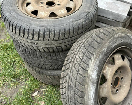 Серый Ауди 100, объемом двигателя 2.21 л и пробегом 400 тыс. км за 1500 $, фото 2 на Automoto.ua