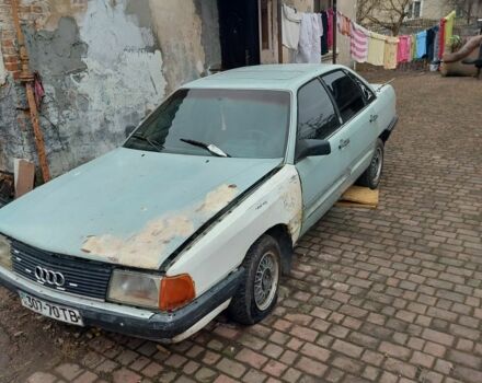 Серый Ауди 100, объемом двигателя 1.8 л и пробегом 120 тыс. км за 100 $, фото 1 на Automoto.ua