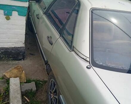 Сірий Ауді 100, об'ємом двигуна 2.5 л та пробігом 190 тис. км за 723 $, фото 3 на Automoto.ua