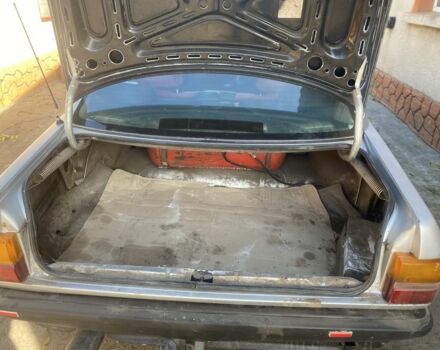 Серый Ауди 100, объемом двигателя 1.8 л и пробегом 290 тыс. км за 1500 $, фото 13 на Automoto.ua