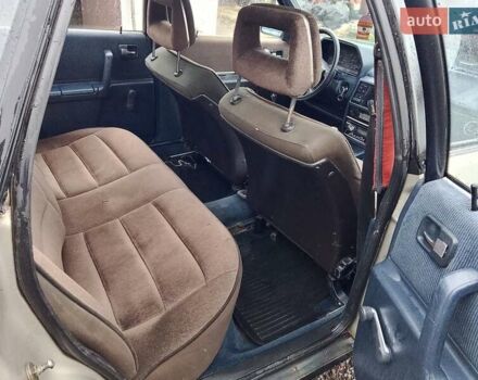 Серый Ауди 100, объемом двигателя 1.8 л и пробегом 222 тыс. км за 1150 $, фото 33 на Automoto.ua