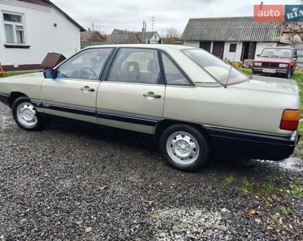 Серый Ауди 100, объемом двигателя 1.8 л и пробегом 222 тыс. км за 1150 $, фото 16 на Automoto.ua