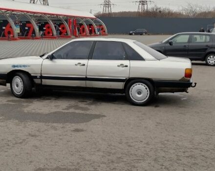 Серый Ауди 100, объемом двигателя 0 л и пробегом 400 тыс. км за 1600 $, фото 5 на Automoto.ua