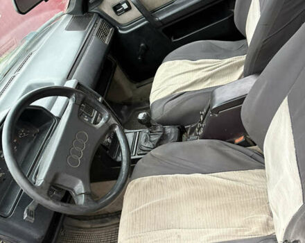 Серый Ауди 100, объемом двигателя 2.21 л и пробегом 400 тыс. км за 1500 $, фото 5 на Automoto.ua