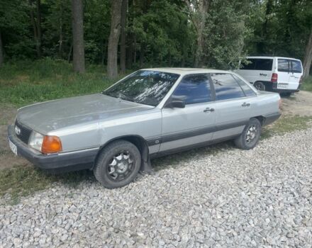 Серый Ауди 100, объемом двигателя 1.8 л и пробегом 300 тыс. км за 907 $, фото 2 на Automoto.ua