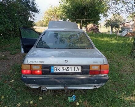 Серый Ауди 100, объемом двигателя 2.2 л и пробегом 333 тыс. км за 600 $, фото 1 на Automoto.ua
