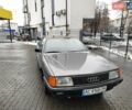 Серый Ауди 100, объемом двигателя 1.8 л и пробегом 252 тыс. км за 2200 $, фото 1 на Automoto.ua