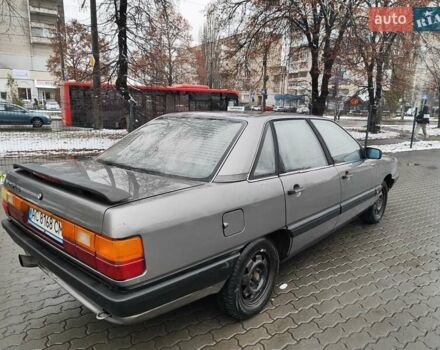 Серый Ауди 100, объемом двигателя 1.8 л и пробегом 252 тыс. км за 2200 $, фото 2 на Automoto.ua