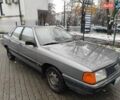 Серый Ауди 100, объемом двигателя 1.8 л и пробегом 252 тыс. км за 2200 $, фото 1 на Automoto.ua
