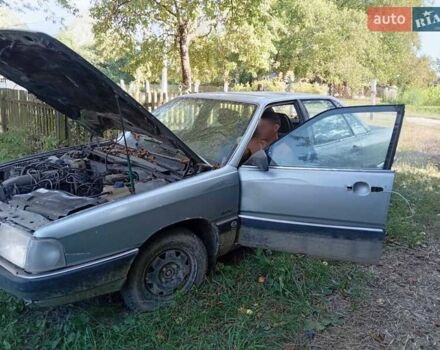 Серый Ауди 100, объемом двигателя 2.2 л и пробегом 333 тыс. км за 600 $, фото 1 на Automoto.ua