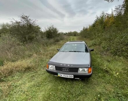 Серый Ауди 100, объемом двигателя 2.2 л и пробегом 500 тыс. км за 1100 $, фото 2 на Automoto.ua