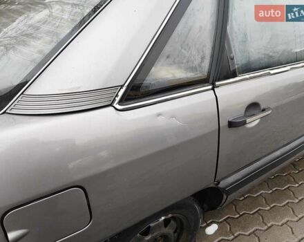 Серый Ауди 100, объемом двигателя 1.8 л и пробегом 252 тыс. км за 2200 $, фото 6 на Automoto.ua