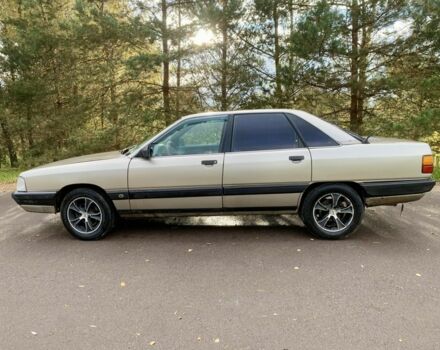 Серый Ауди 100, объемом двигателя 2.3 л и пробегом 400 тыс. км за 1400 $, фото 3 на Automoto.ua