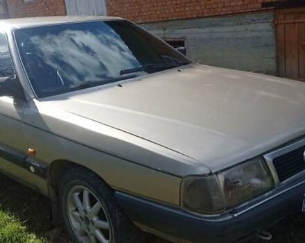 Сірий Ауді 100, об'ємом двигуна 2.2 л та пробігом 300 тис. км за 1800 $, фото 4 на Automoto.ua