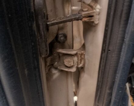 Серый Ауди 100, объемом двигателя 2 л и пробегом 263 тыс. км за 1600 $, фото 8 на Automoto.ua