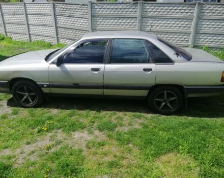 Сірий Ауді 100, об'ємом двигуна 2.2 л та пробігом 450 тис. км за 900 $, фото 1 на Automoto.ua