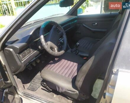 Сірий Ауді 100, об'ємом двигуна 2.3 л та пробігом 300 тис. км за 1500 $, фото 2 на Automoto.ua