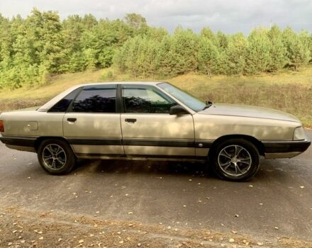 Серый Ауди 100, объемом двигателя 2.3 л и пробегом 400 тыс. км за 1400 $, фото 4 на Automoto.ua