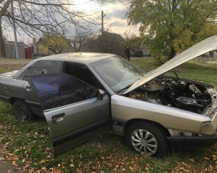 Серый Ауди 100, объемом двигателя 2.2 л и пробегом 3 тыс. км за 357 $, фото 2 на Automoto.ua