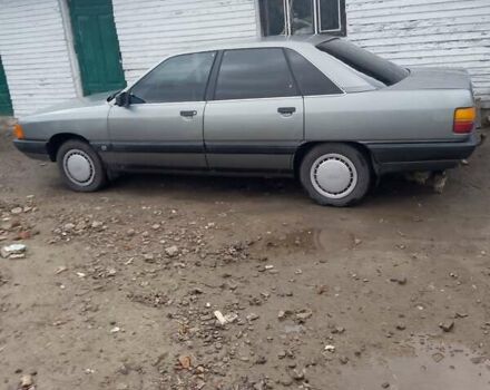 Серый Ауди 100, объемом двигателя 2 л и пробегом 350 тыс. км за 1500 $, фото 2 на Automoto.ua