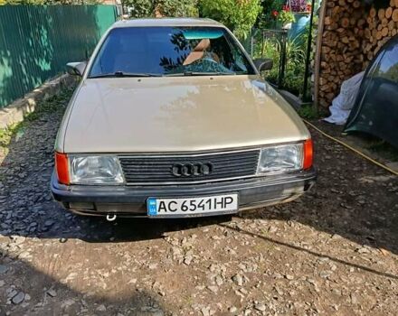 Серый Ауди 100, объемом двигателя 2.3 л и пробегом 400 тыс. км за 2500 $, фото 1 на Automoto.ua