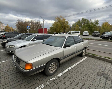 Ауди 100 1989 в Луцке на Automoto.ua Серый Ауди 100, объемом двигателя 2 л и пробегом 440 тыс. км за 2200 $, фото 1 на Automoto.ua