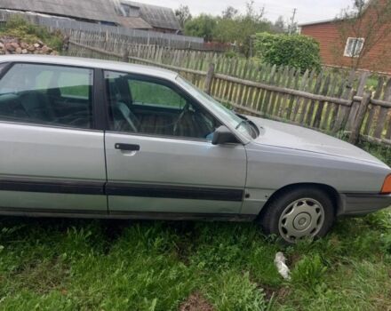 Серый Ауди 100, объемом двигателя 1.8 л и пробегом 1 тыс. км за 1200 $, фото 3 на Automoto.ua