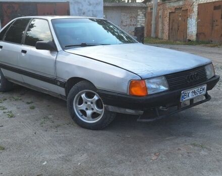 Сірий Ауді 100, об'ємом двигуна 2 л та пробігом 400 тис. км за 900 $, фото 1 на Automoto.ua