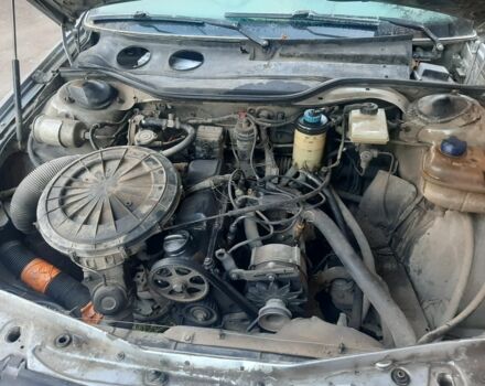 Серый Ауди 100, объемом двигателя 1.8 л и пробегом 349 тыс. км за 1100 $, фото 4 на Automoto.ua