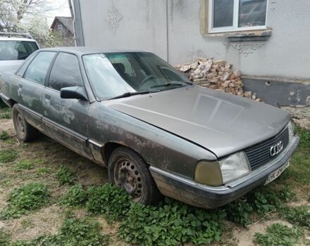 Серый Ауди 100, объемом двигателя 2 л и пробегом 370 тыс. км за 650 $, фото 3 на Automoto.ua