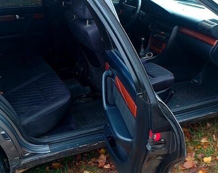 Ауді 100 1991 у Червоноград на Automoto.ua Сірий Ауді 100, об'ємом двигуна 2.8 л та пробігом 385 тис. км за 3100 $, фото 4 на Automoto.ua