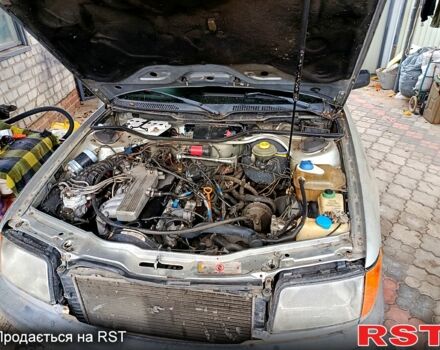 Серый Ауди 100, объемом двигателя 2.3 л и пробегом 200 тыс. км за 1950 $, фото 2 на Automoto.ua