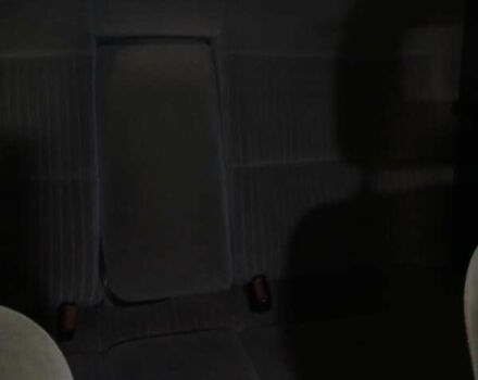 Серый Ауди 100, объемом двигателя 2.8 л и пробегом 386 тыс. км за 2700 $, фото 5 на Automoto.ua