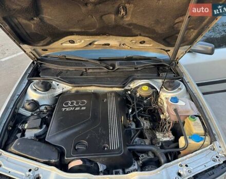 Серый Ауди 100, объемом двигателя 2.37 л и пробегом 520 тыс. км за 3300 $, фото 1 на Automoto.ua