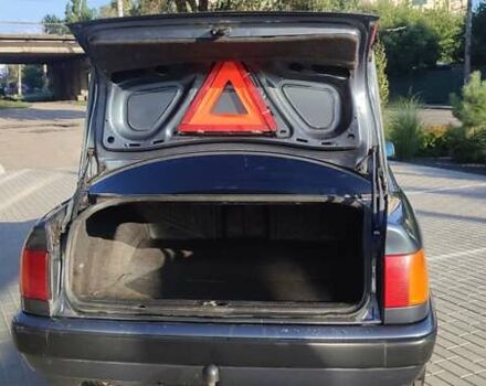 Серый Ауди 100, объемом двигателя 2.3 л и пробегом 288 тыс. км за 2350 $, фото 3 на Automoto.ua