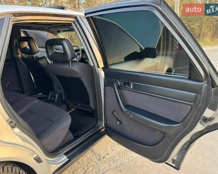 Серый Ауди 100, объемом двигателя 2.37 л и пробегом 520 тыс. км за 3300 $, фото 6 на Automoto.ua