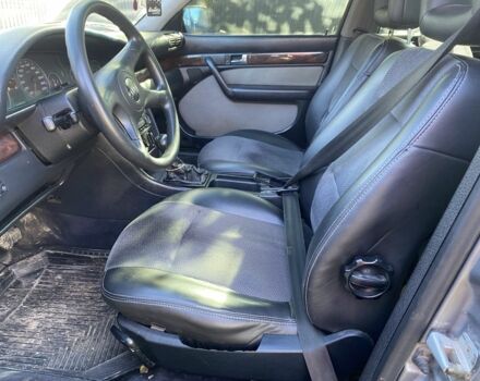 Сірий Ауді 100, об'ємом двигуна 2.3 л та пробігом 300 тис. км за 1100 $, фото 5 на Automoto.ua