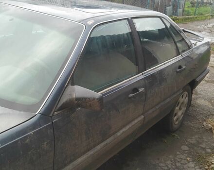 Сірий Ауді 100, об'ємом двигуна 2.3 л та пробігом 300 тис. км за 700 $, фото 5 на Automoto.ua