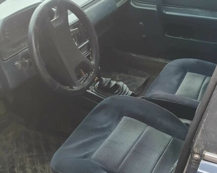 Сірий Ауді 100, об'ємом двигуна 2.3 л та пробігом 300 тис. км за 700 $, фото 1 на Automoto.ua