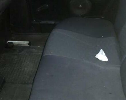 Сірий Ауді 100, об'ємом двигуна 2.3 л та пробігом 350 тис. км за 1800 $, фото 9 на Automoto.ua