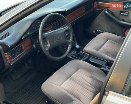 Серый Ауди 100, объемом двигателя 2.3 л и пробегом 370 тыс. км за 1100 $, фото 12 на Automoto.ua