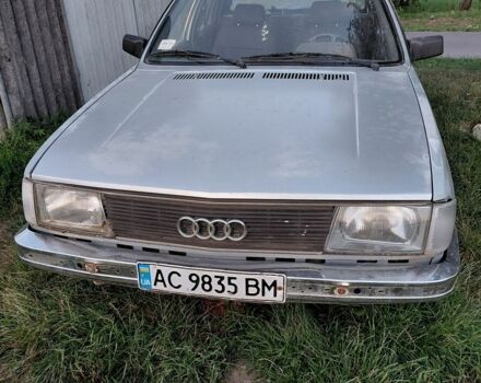Сірий Ауді 100, об'ємом двигуна 1.8 л та пробігом 999 тис. км за 500 $, фото 1 на Automoto.ua