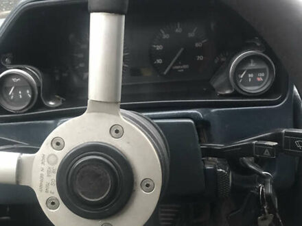 Ауді 100 1983 у Кельменцах на Automoto.ua Сірий Ауді 100, об'ємом двигуна 1.8 л та пробігом 200 тис. км за 1100 $, фото 1 на Automoto.ua